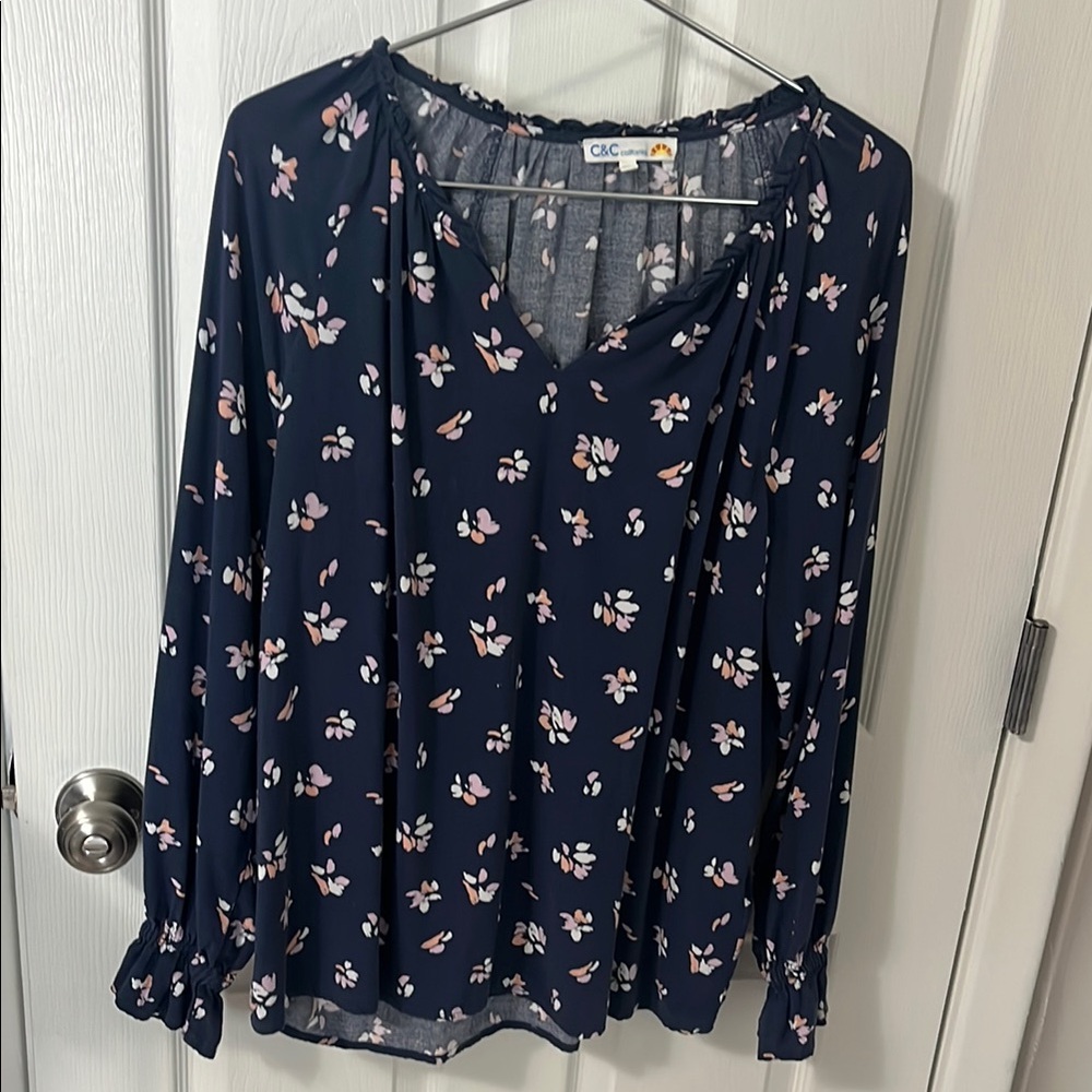 C&C California Blue Floral Relaxed Blouse